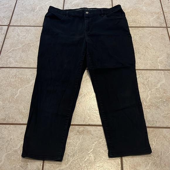 Chico’s Black Perfect Stretch Girlfriend Slim Leg Ankle Denim Jeans 2.5 - Picture 4 of 14
